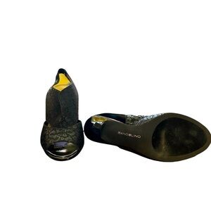 Bandolino heel shoes approximately 2 1/2 inches size 8